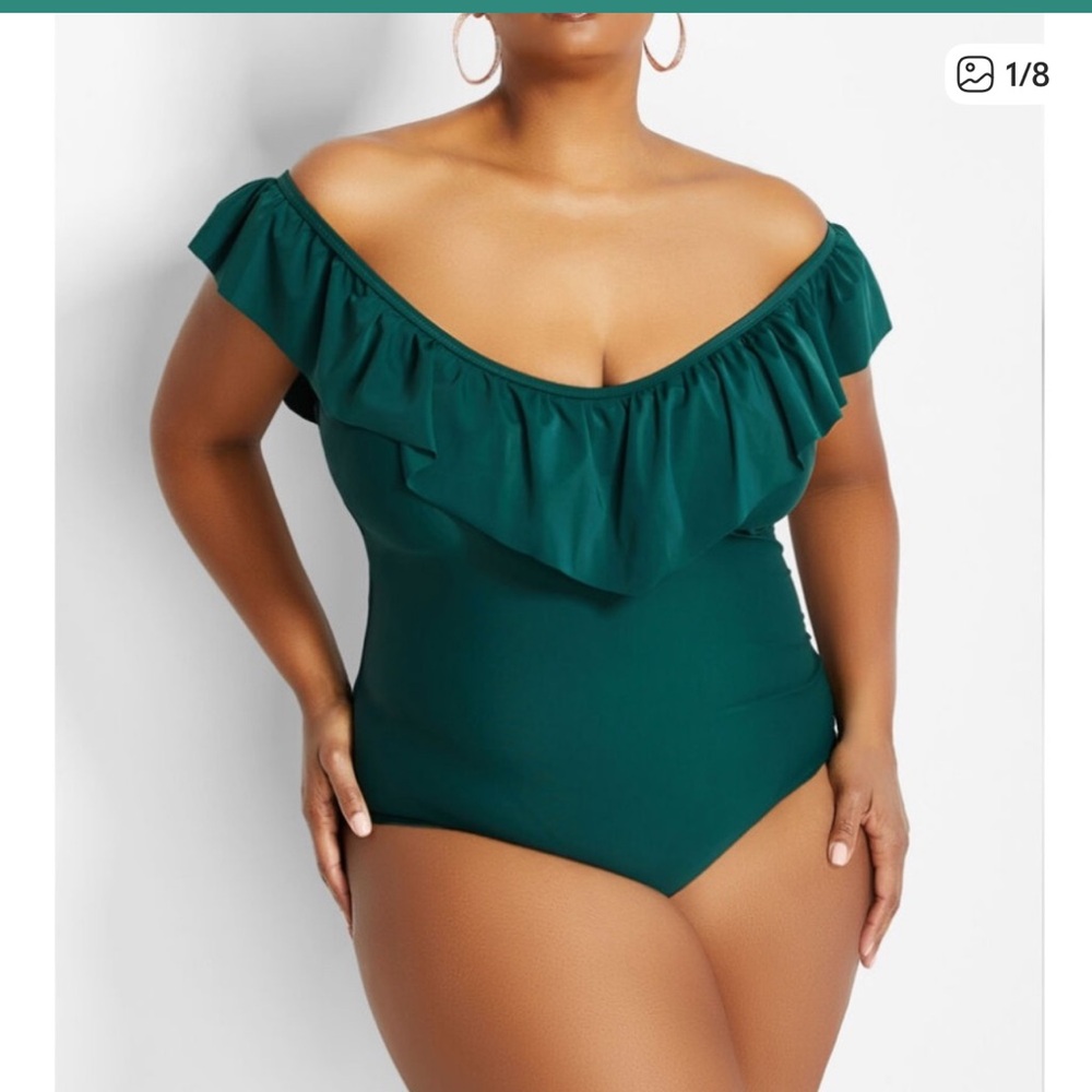 Raisins Curve Rufled one-piece size and 14W